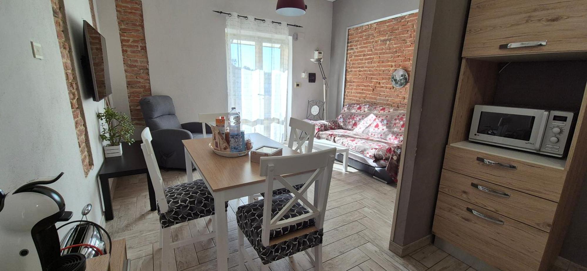 Piero'S Apartment 카르보니아 외부 사진